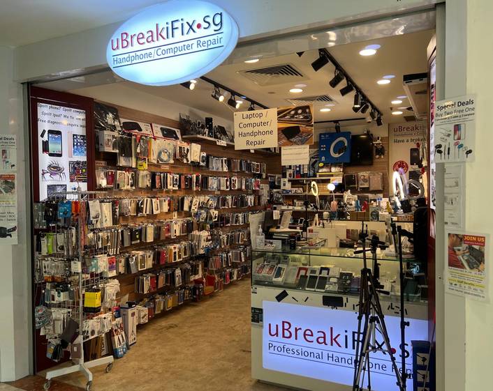 uBreakiFix.sg at West Mall
